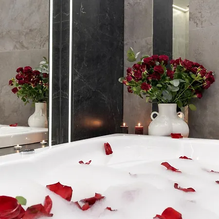 Royal Jacuzzi On Kostyushka 16 *