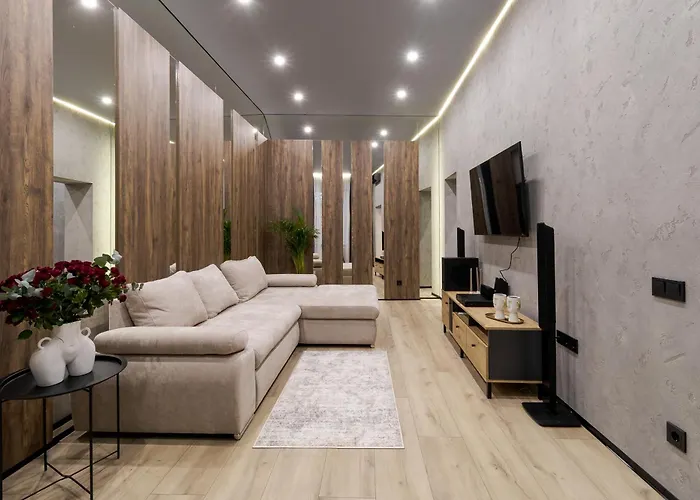 Royal Jacuzzi On Kostyushka 16