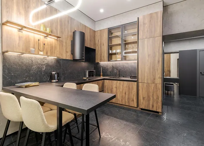 Royal Jacuzzi On Kostyushka 16 إلفيف